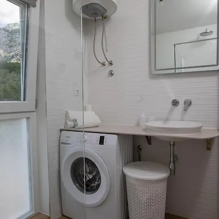 ゲストハウス S&s Deluxe