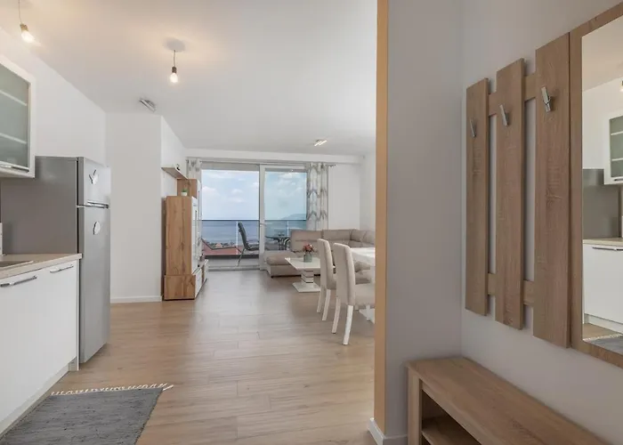 S&s Deluxe 招待所 马卡尔斯卡